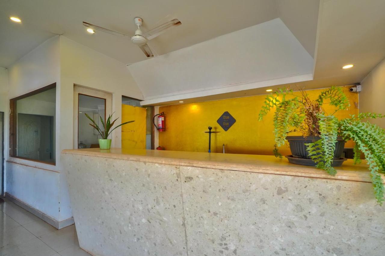 Morjim Holiday Beach Resort Exterior foto